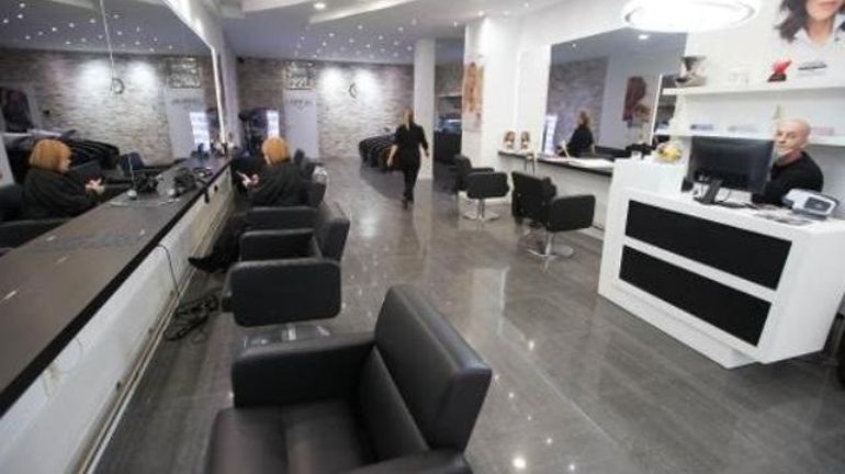 Les salons de coiffure aussi doivent fermer le week-end