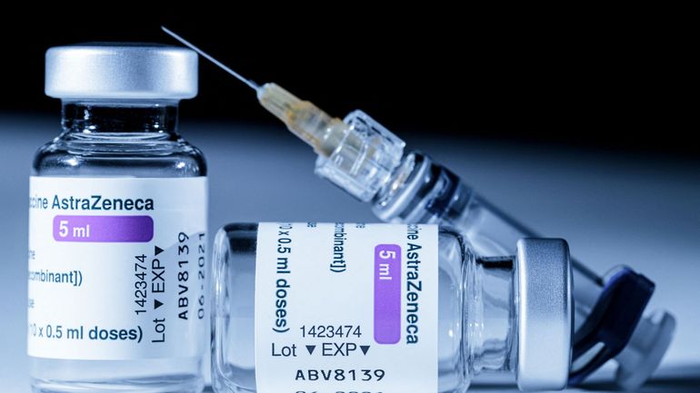 La Commission européenne attaque AstraZeneca en justice pour insuffisance en livraisons des vaccins covid