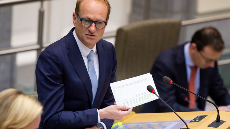 Ben Weyts juge la procédure francophone contre le décret inscription absurde