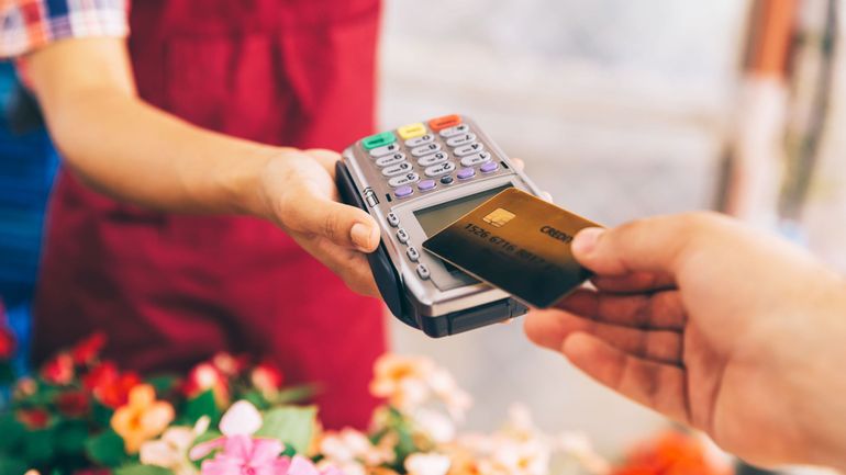 Les commerçants bientôt contraints au paiement électronique ?