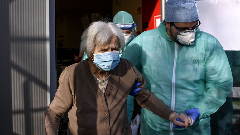 Coronavirus en Belgique le 13 novembre : les entrées à l'hôpital continuent de chuter et reviennent au niveau de la mi-octobre