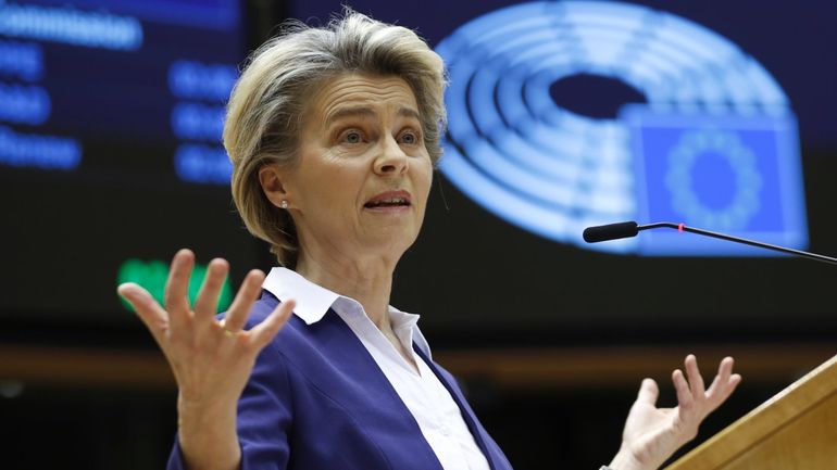UE : Trop tard ? Trop peu ? La présidente de la Commission européenne balaye les critiques sur la stratégie vaccinale