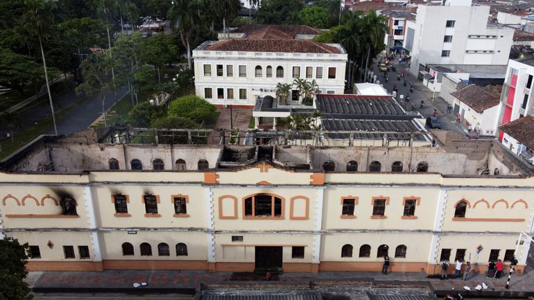 Colombie: un mort et un palais de justice brûlé après des affrontements