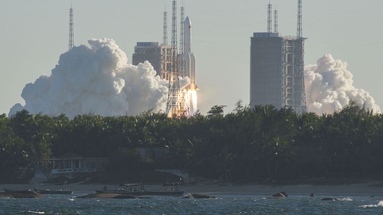 La Chine lance un nouveau vaisseau spatial avec succès