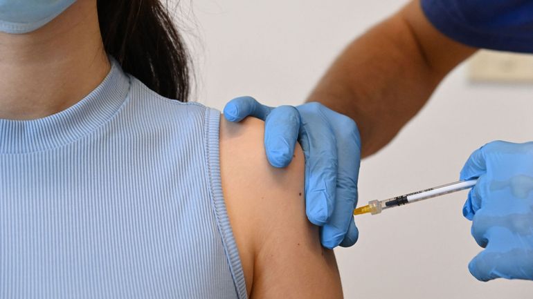 Vaccins : la Chambre procédera à des auditions sur la levée des brevets
