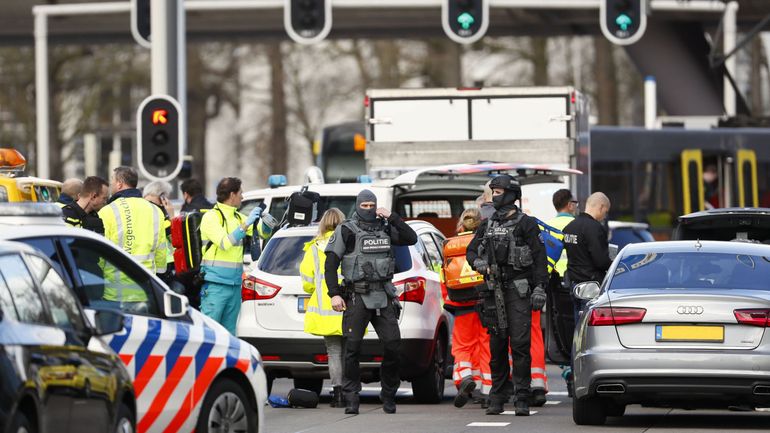 Fusillade dans un tram à Utrecht: le tireur est en fuite, un motif terroriste est possible