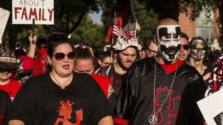 USA: des "Juggalos", classés comme membres d'un gang, marchent contre le FBI