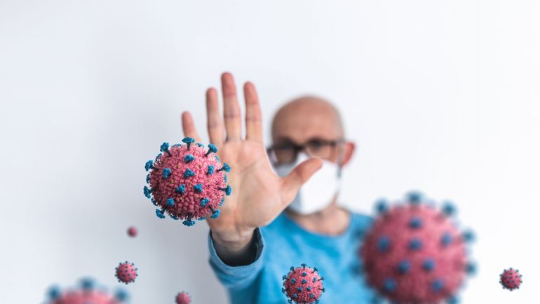 Le coronavirus pourrait ne jamais disparaître, selon l'OMS. Comment allons-nous pouvoir vivre avec lui ?