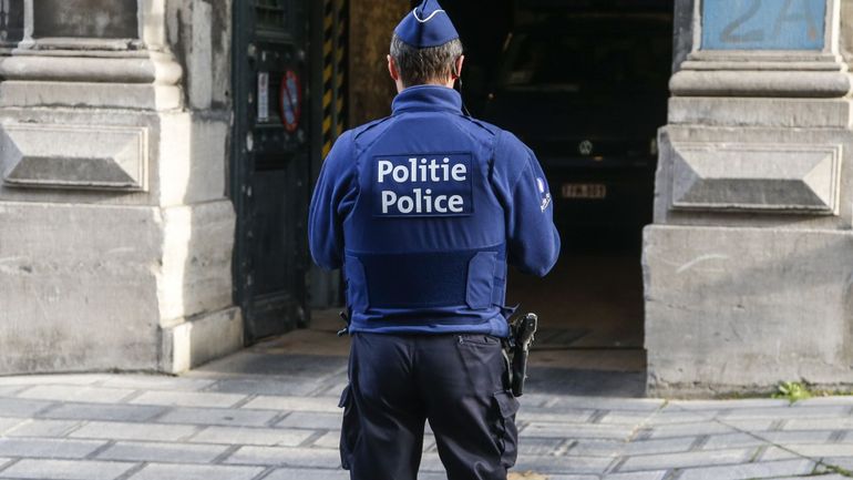 Bruxelles : le licenciement d'un policier ivre et violent dans un café annulé par le Conseil d'Etat