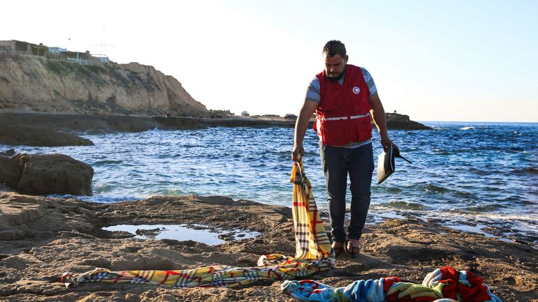 Asile et migration: quatre enfants migrants périssent au large de la Libye