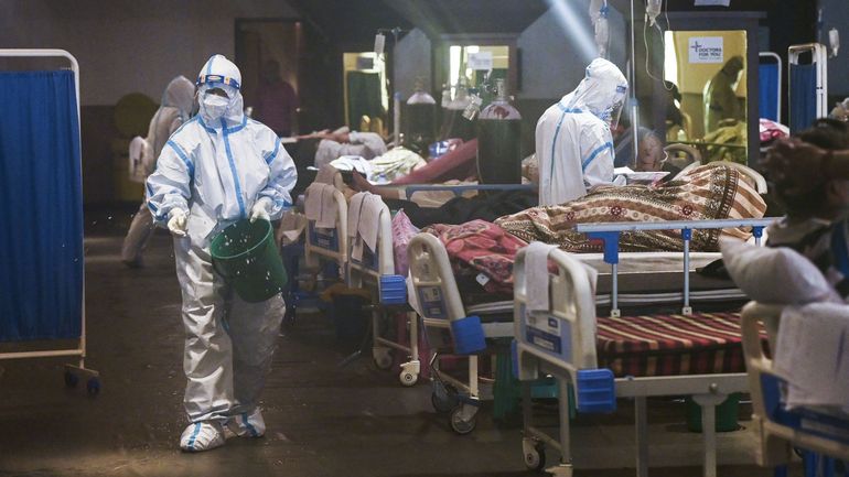 Coronavirus en Inde : l'aide internationale continue d'arriver, l'épidémie continue de flamber