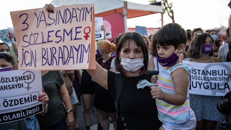 Turquie: une commission parlementaire pour lutter contre les violences faites aux femmes