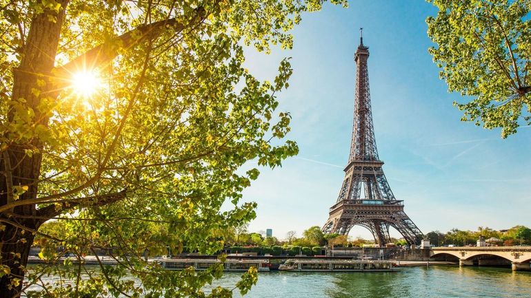 Coronavirus: la Tour Eiffel est rouverte au public