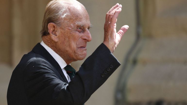 Le prince Philip, époux d'Elizabeth II, hospitalisé 