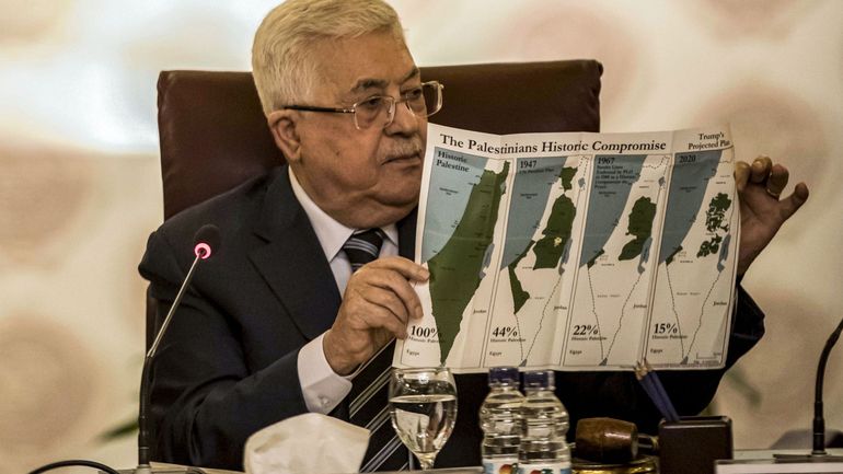Le président palestinien Mahmoud Abbas annonce une rupture de 