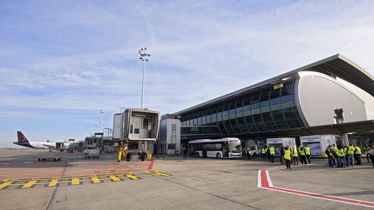 Nouvelle souche du coronavirus : pas d'impact pour Brussels Airport pour le moment