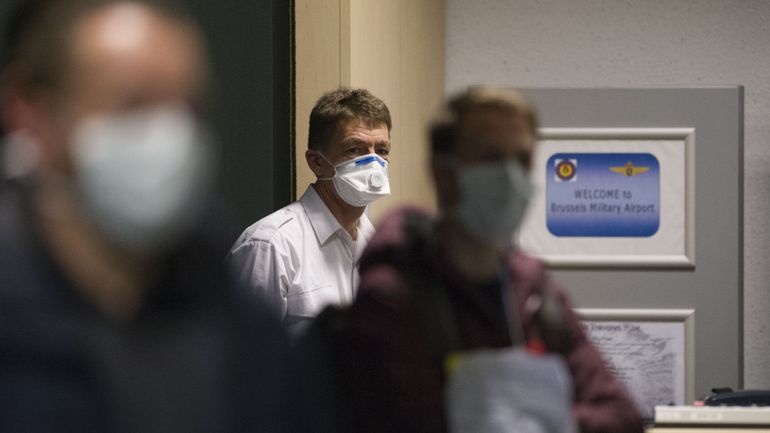 Coronavirus: un des Belges rapatriés de Wuhan a été testé positif