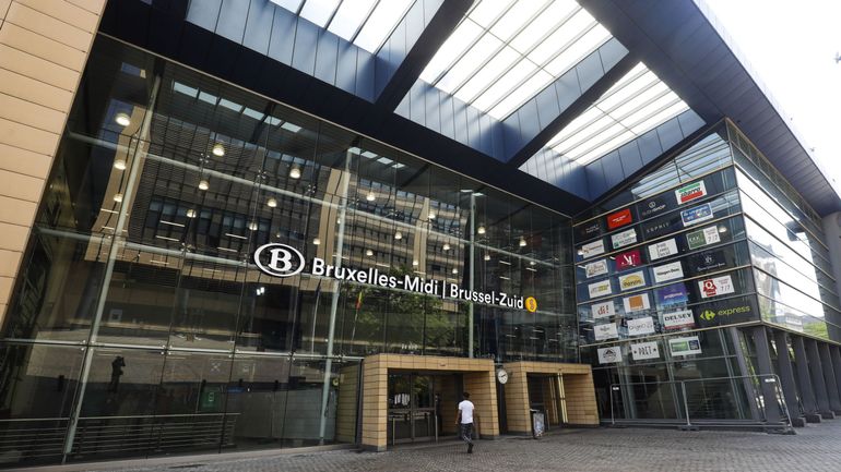 Grosse affluence dans les gares : la SNCB déconseille d'aller à la mer ces mardi et mercredi