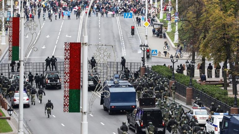 Bélarus: manifestation contre le pouvoir au dernier jour de l'ultimatum de l'opposition