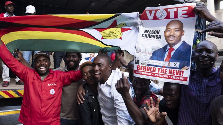 Elections au Zimbabwe: l'opposition revendique la victoire de son chef Nelson Chamisa au 1er tour
