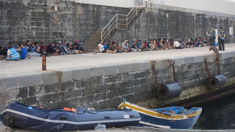 Plus de 1600 migrants sont arrivés sur les îles Canaries ce week-end