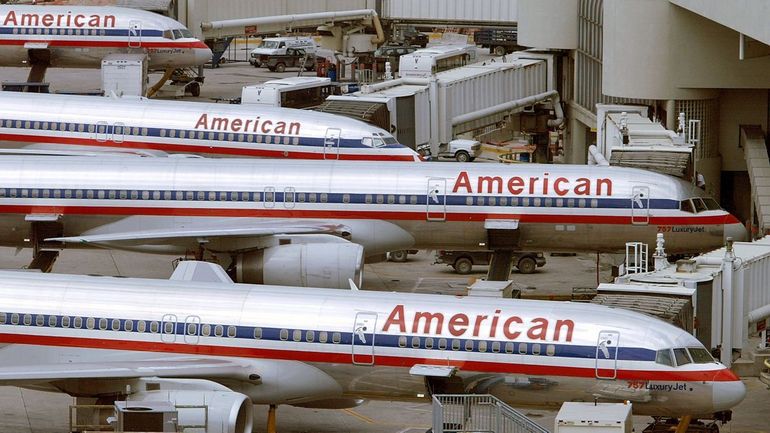 Coronavirus : affectée par la pandémie, la compagnie American Airlines perd des milliards