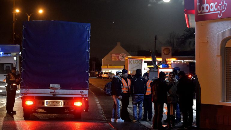 Ternat: douze réfugiés ont été appréhendés dans un camion réfrigérant