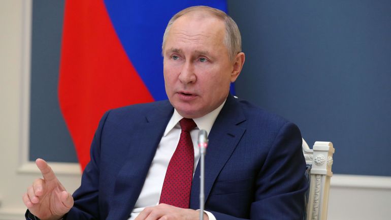 Russie : Poutine dénonce des géants de l'internet en 