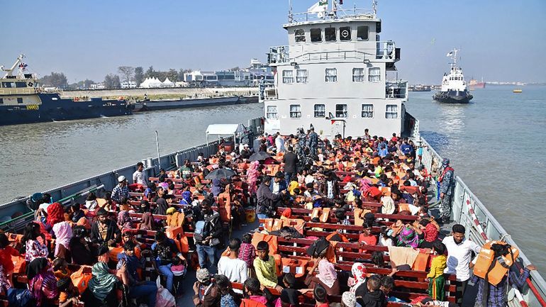 Huit Rohingyas sont décédés dans un bateau de réfugiés après une avarie