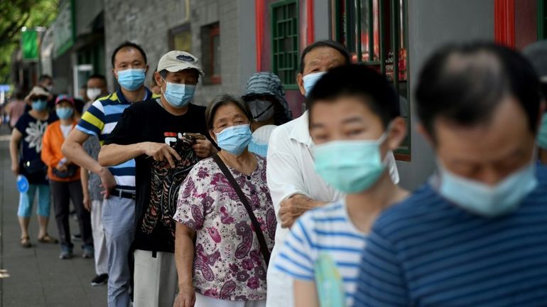 Coronavirus en Chine: 22 nouveaux cas à Pékin, des millions de personnes testées