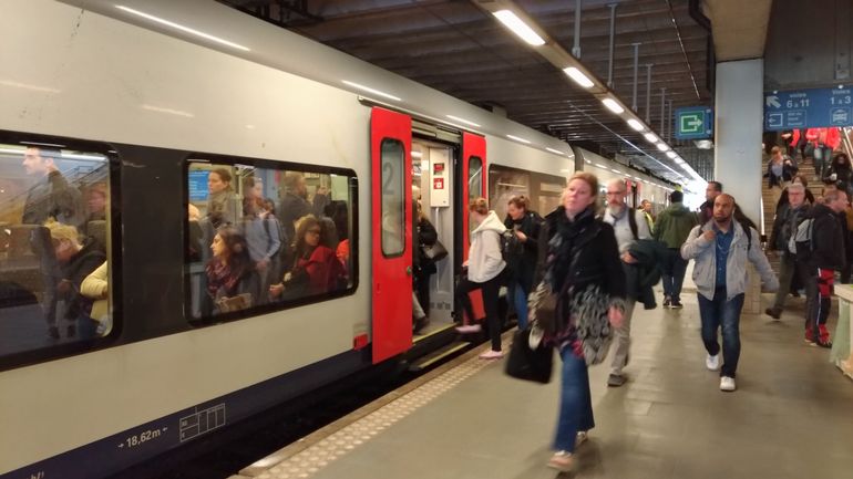 Perturbations ferroviaires suite à un incendie: à quoi s'attendre pour ce soir ?