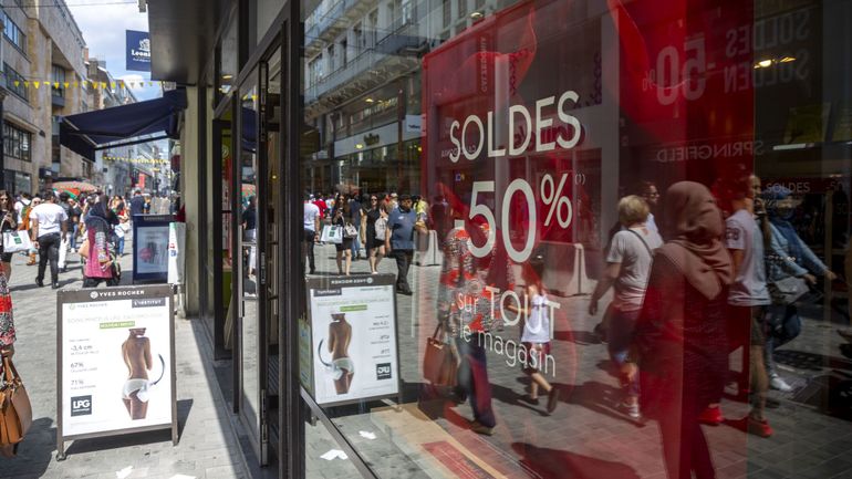 Les soldes menacées par le renforcement des mesures Covid-19 ?