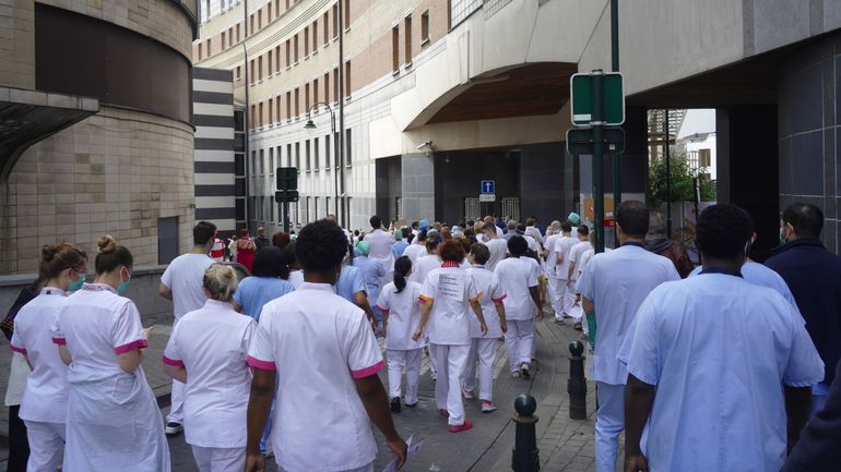 Menace de grève dans les administrations bruxelloises, les CPAS et les hôpitaux Iris