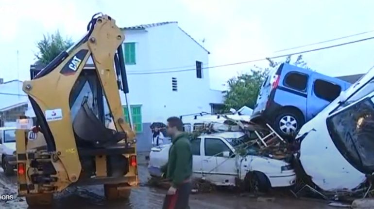 Inondations à Majorque: le bilan grimpe à 13 morts
