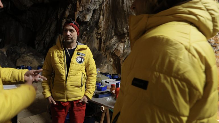Expédition Deep Time : 14 scientifiques passent 40 jours dans une grotte pour comprendre comment l'homme s'adapte pour sa survie