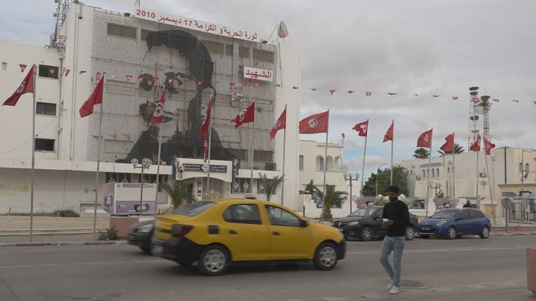 Il y a 10 ans, Mohamed Bouazizi s'immolait en Tunisie : 