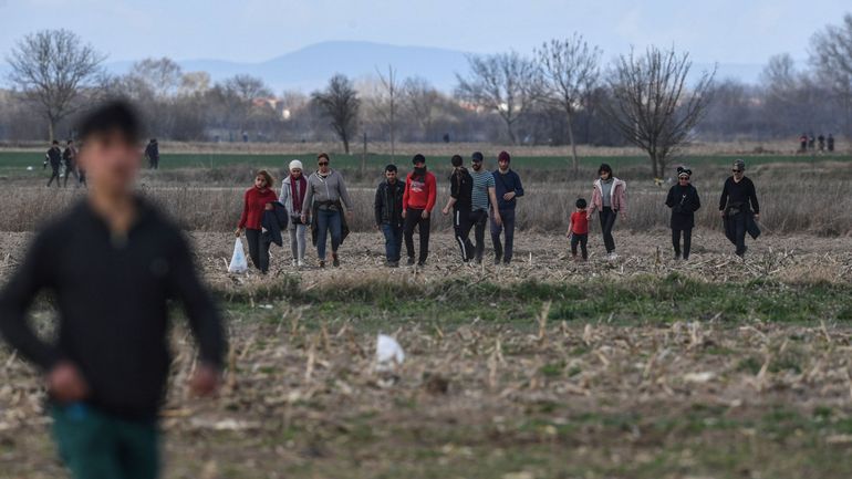 Grèce : selon une enquête, la police a tiré à balles réelles sur des migrants début mars (enquête)