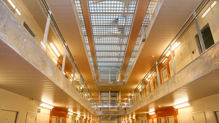 Tensions à la prison de Leuze-en-Hainaut après un confinement partiel