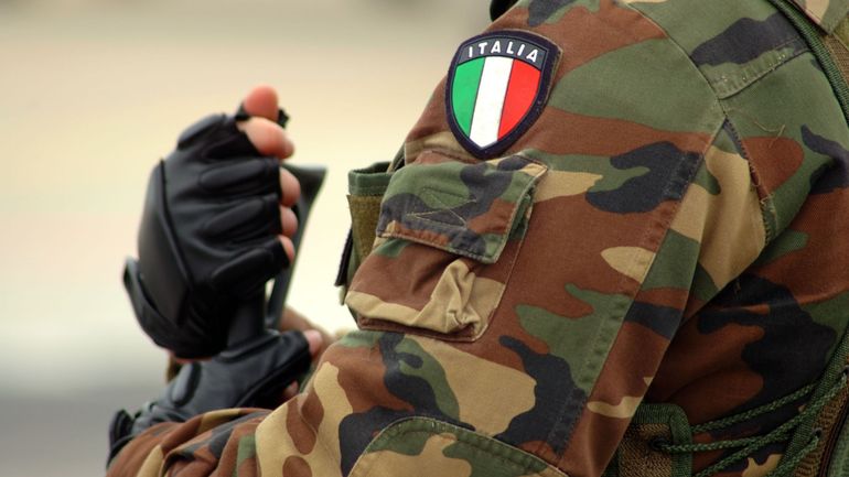 Coronavirus en Italie : l'armée envoyée en renfort sur un nouveau foyer du virus près de Naples