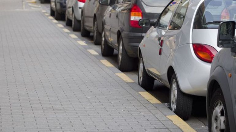 4 médecins ont régulièrement du mal à trouver un parking réglementaire: faut-il créer des places dédiées?