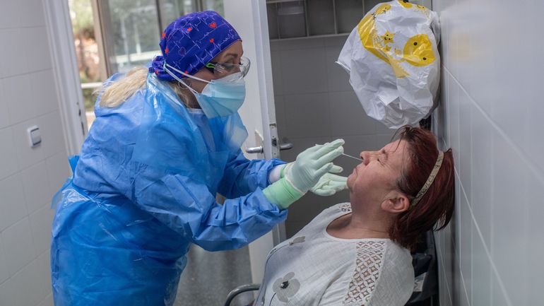 Coronavirus: des milliers de tests PCR invalides en Suède