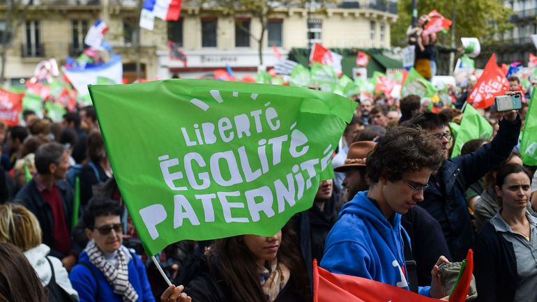 France: la PMA fait redescendre ses opposants dans la rue avant son examen au Sénat