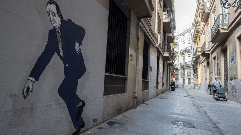 Monarchie espagnole : selon un journal monarchiste, Juan Carlos, en exil, serait à Abu Dhabi