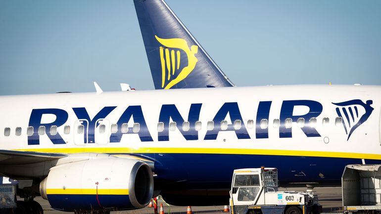 Coronavirus: Ryanair n'exclut pas de clouer tous ses avions au sol