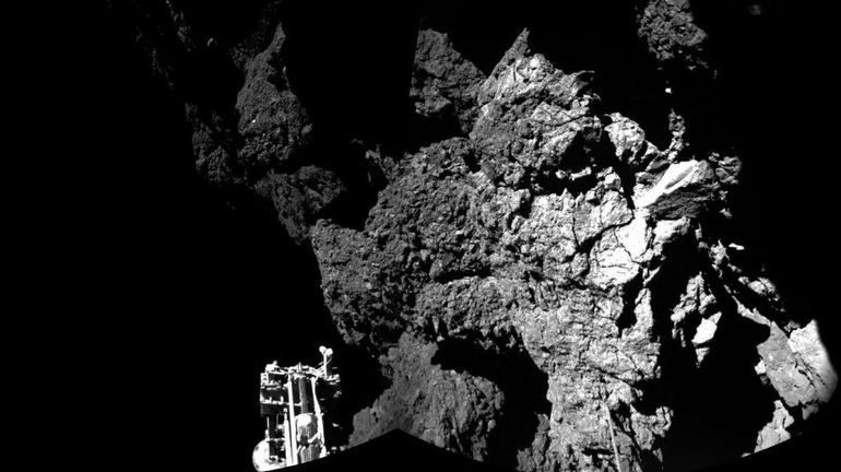 Sur la comète Tchouri, le robot Philae a heurté un mélange 