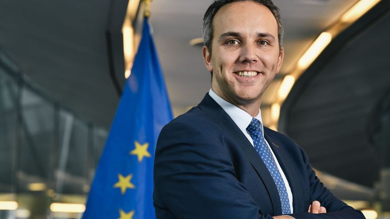 Tom Vandenkendelaere succèdera à Kris Peeters en tant que parlementaire européen