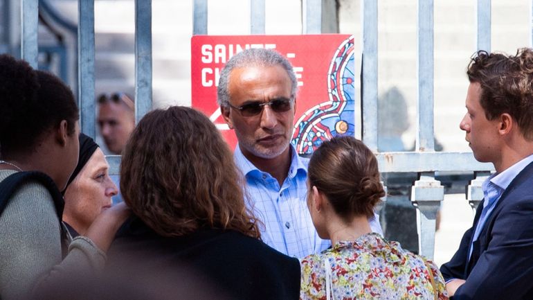 Un des avocats de Tariq Ramadan, accusé de conflit d'intérêts, renonce à le défendre