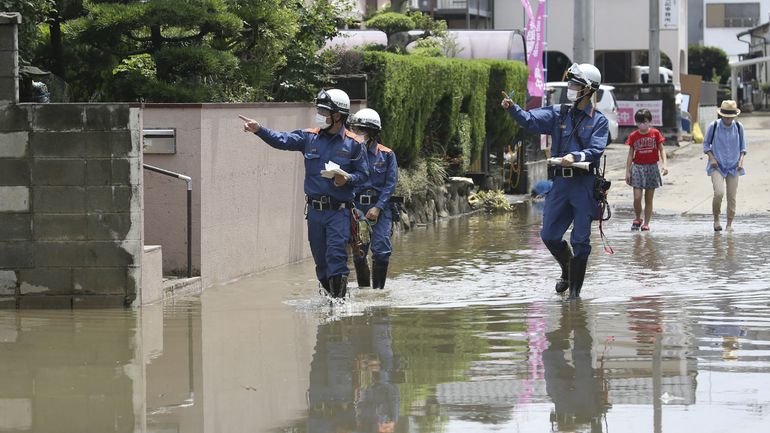 Inondations au Japon : au moins 58 morts, pluies records dans le centre