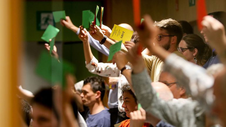 Participation au gouvernement fédéral: les partis vont réunir leurs troupes