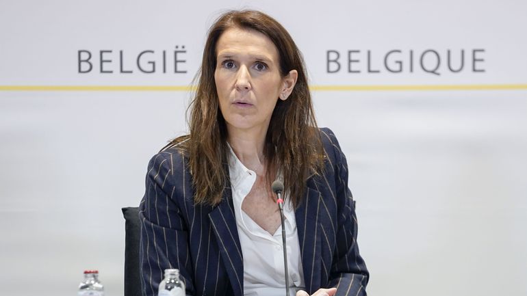 Sophie Wilmès répond à la lettre ouverte de deux chirurgiens : 